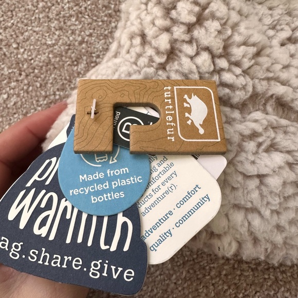 Turtle Fur Fleece Bucket Hat - Picture 6 of 13